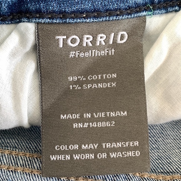 Torrid Mid Rise Slim Bootcut Jean 18R - Picture 14 of 15
